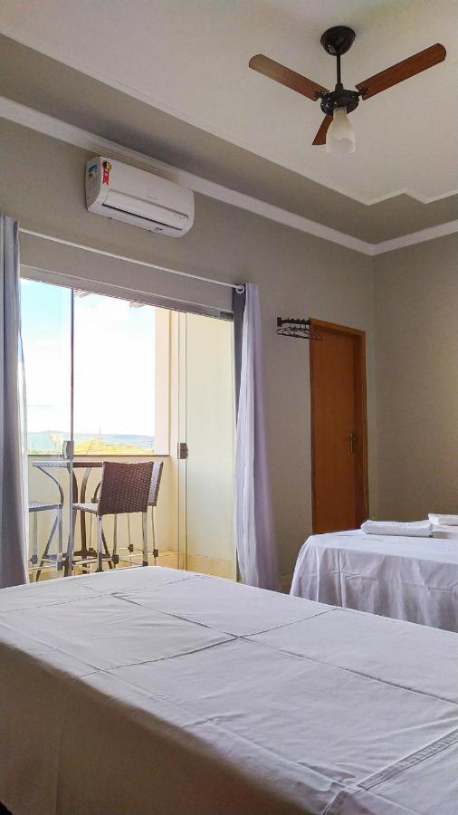 Pouso Oliveira Suites São João Batista do Glória Exteriér fotografie