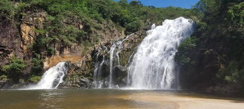 Pouso Oliveira Suites São João Batista do Glória Exteriér fotografie