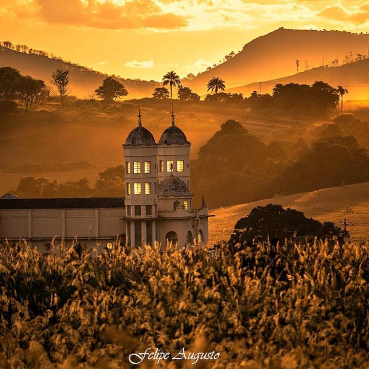 Pouso Oliveira Suites São João Batista do Glória Exteriér fotografie